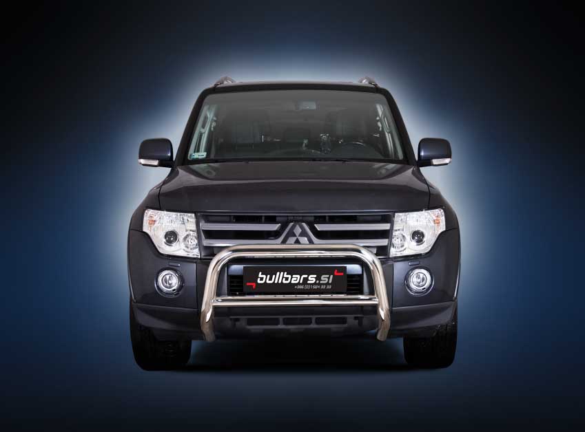 mitshubishi-pajero-eu-inox-bull-bar-fi70-s-precno-cevjo.jpg EU INOX bull bar fi70 s prečno cevjo - Mitsubishi Pajero (2006-2015) - slika 1