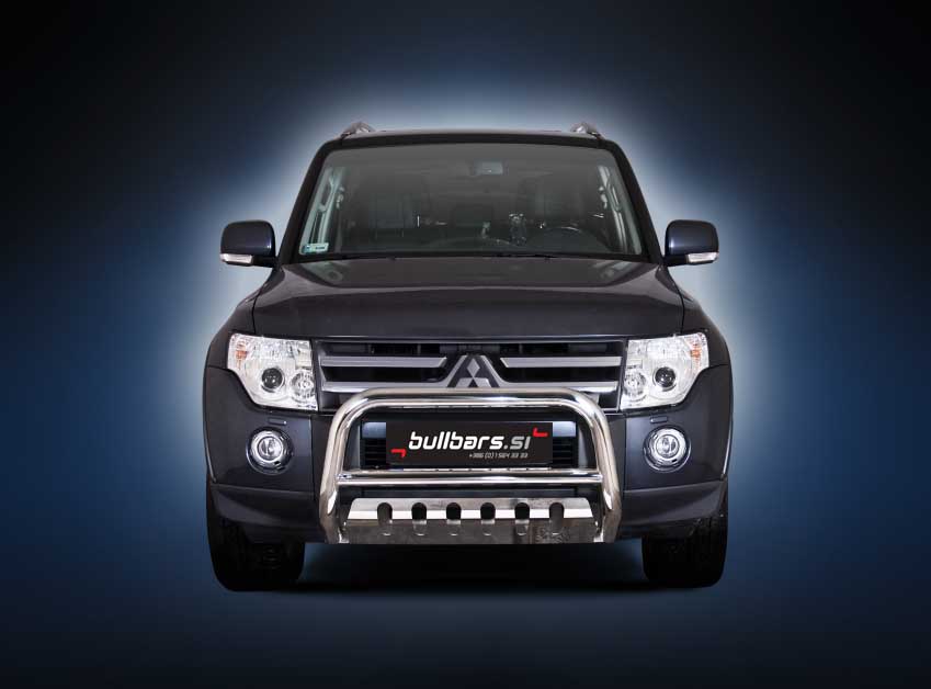 mitshubishi-pajero-eu-inox-bull-bar-fi70-z-zascitno-plosco.jpg EU INOX bull bar fi70 z zaščitno ploščo - Mitsubishi Pajero (2006-2015) - slika 1