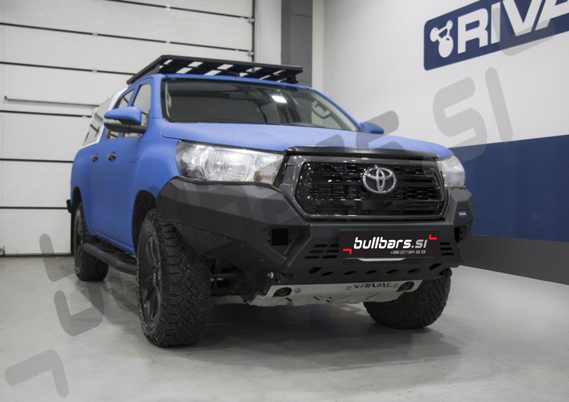 toyota-hi-lux-alumijast-zadnji-odbija-6mm.jpg Alumijast sprednji odbijač 6mm - Toyota Hi lux (2018-2021) - slika 1