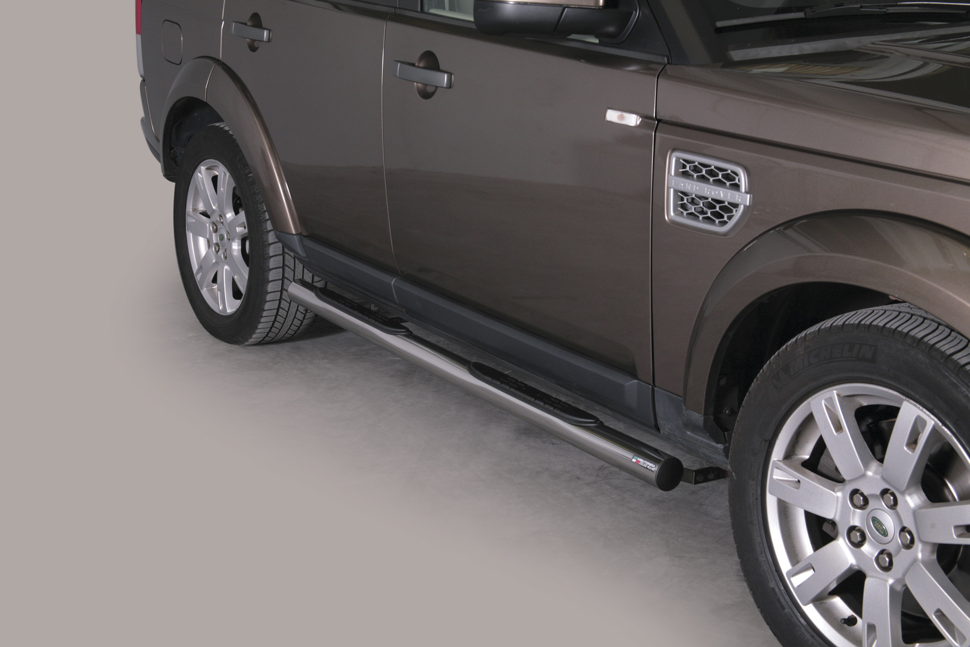 gp-293-ix9459 EU INOX stopnice s pohodno plastiko fi60 - Land Rover Discovery 4 (2012-2017) - slika 1