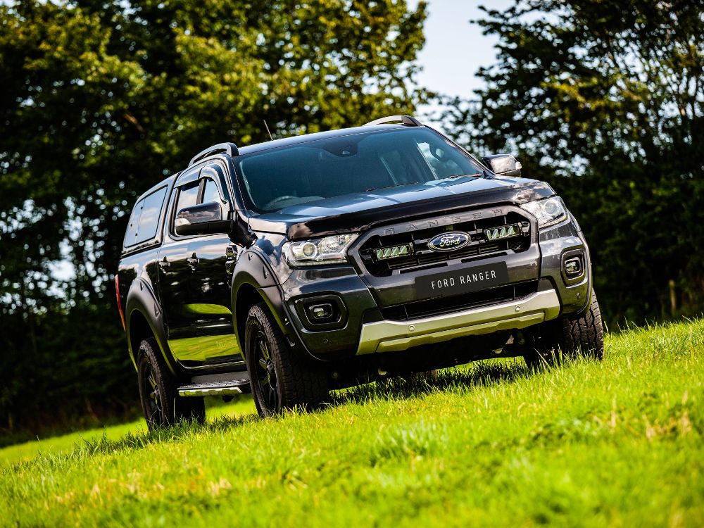 lazer_lamps_-_ford_ranger_2019_-_grille_kit_1_web LED dolge luči LAZER Kit – Ford Ranger TRIPEL-R 750 Wide (2019-2022) - slika 1