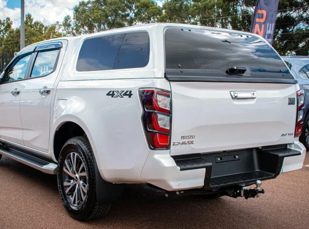 Posnetek zaslona 2024-11-21 151011 Hard top – Pop-out okna – Isuzu D-MAX (2024-) - slika 1