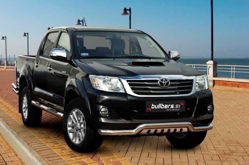 850_1 EU INOX bull bar spodaj fi70 s ploščo – Toyota Hi lux (2011-2015) - slika 1