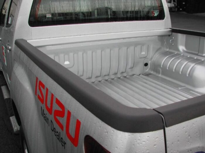 Plastična zaščita zgornjih robov kesona – Isuzu D-MAX (2020-2024) - slika 2