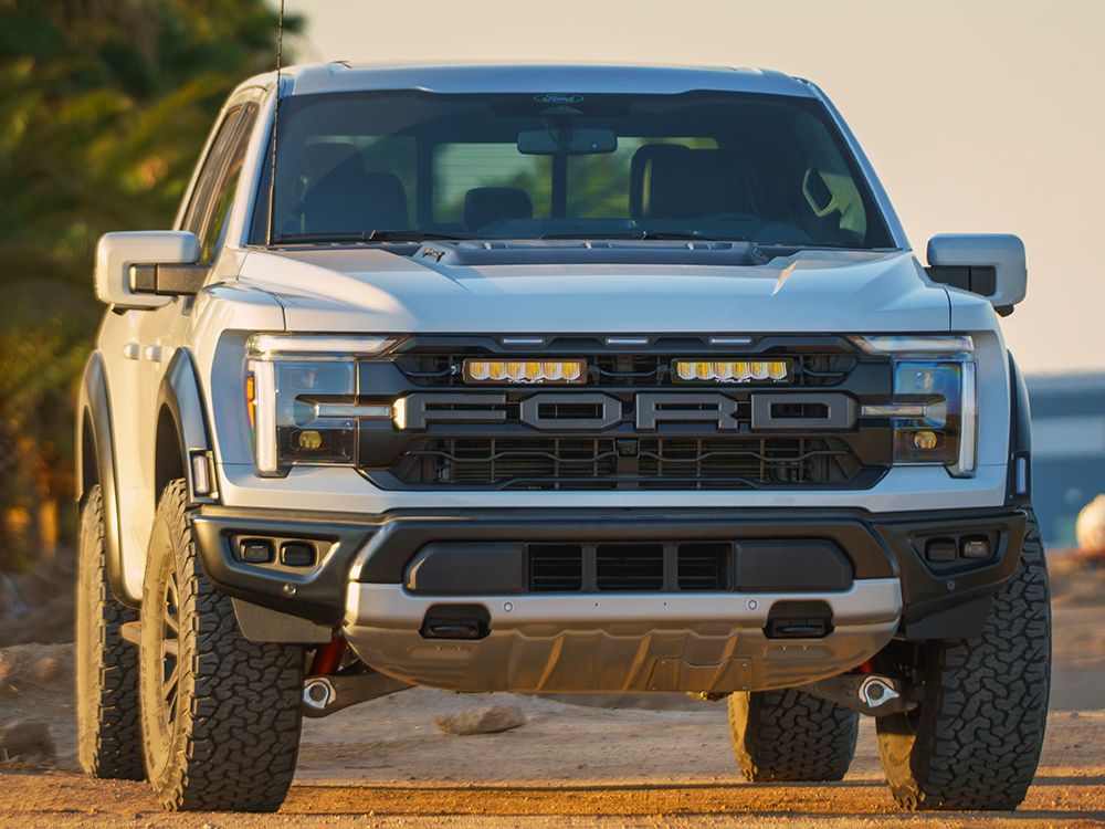 ford_f-150_raptor_2024__marketing_install_images_06_web_1 LED dolge luči LAZER Kit – Ford F-150 Raptor Carbon-6 Spot (2024-) - slika 1