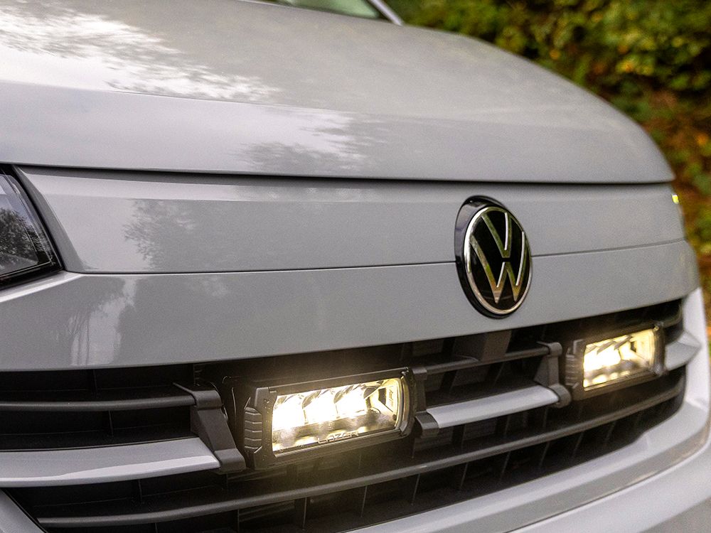 LED dolge luči LAZER Kit – Volkswagen Transporter T7 TRIPLE-R 750 z opozorilnimi lučmi (2025-) - slika 2